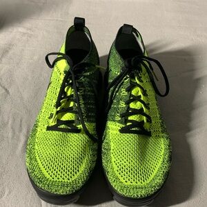 NIKE VAPORMAX FLYKNIT MENS SIZE 10 NEON GREEN